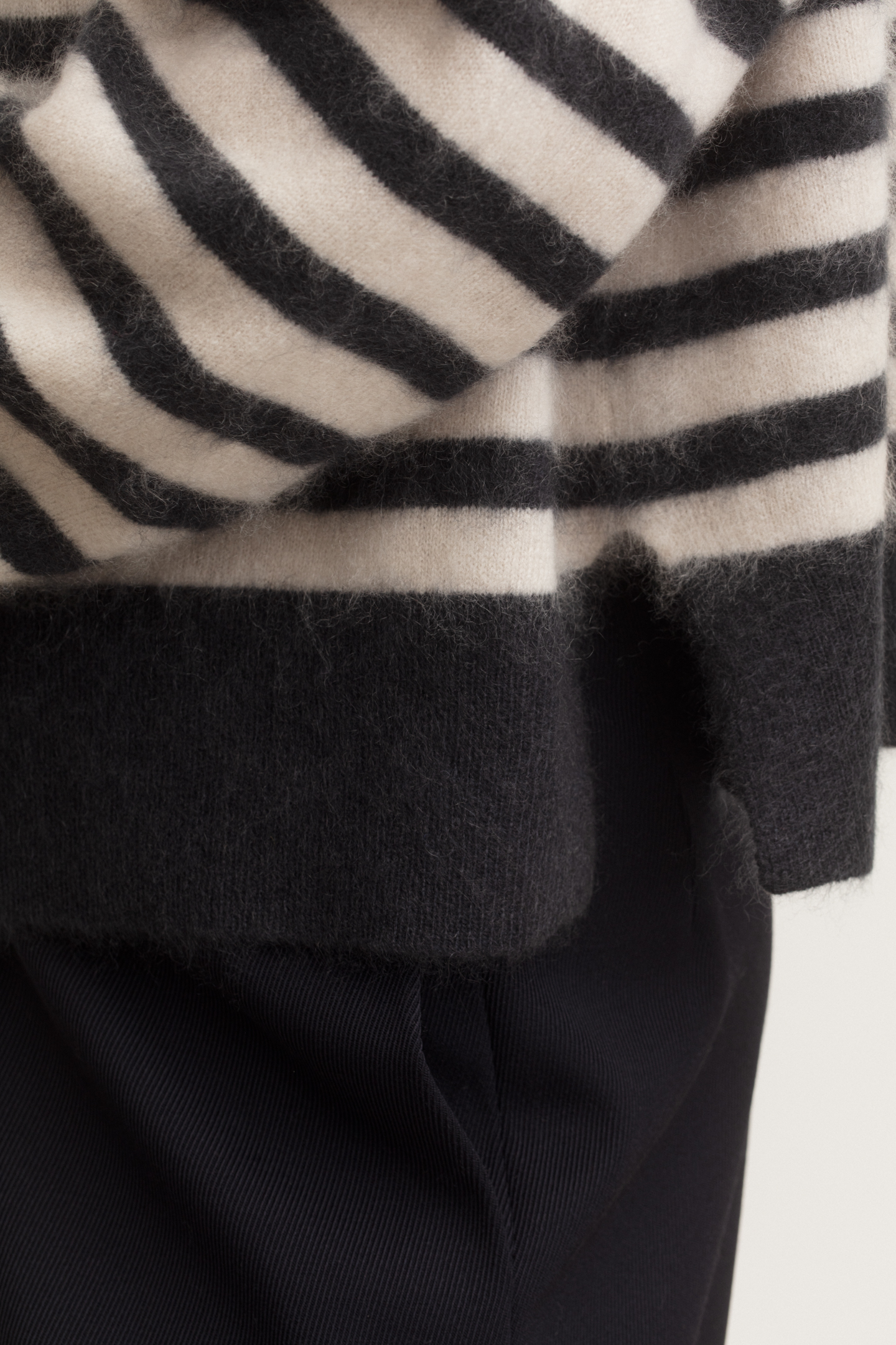 Brushed Cashmere Pullover